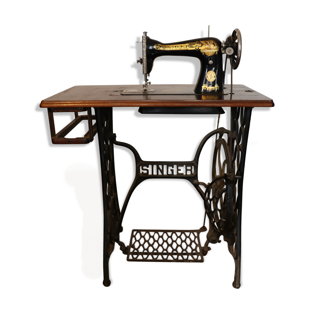 Ancienne machine à coudre Singer à pédale, fabrication anglaise | Selency