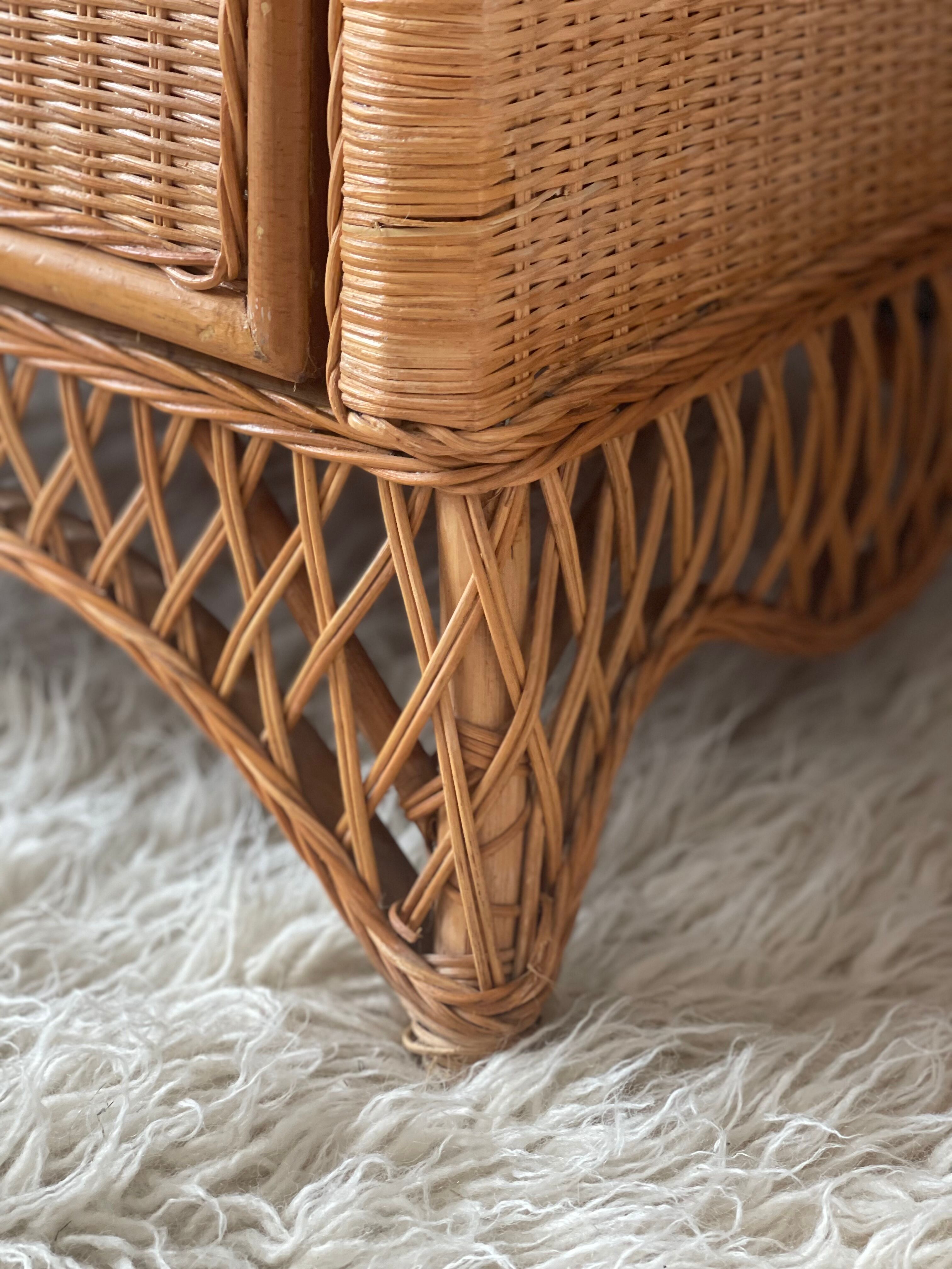 Commode vintage en rotin