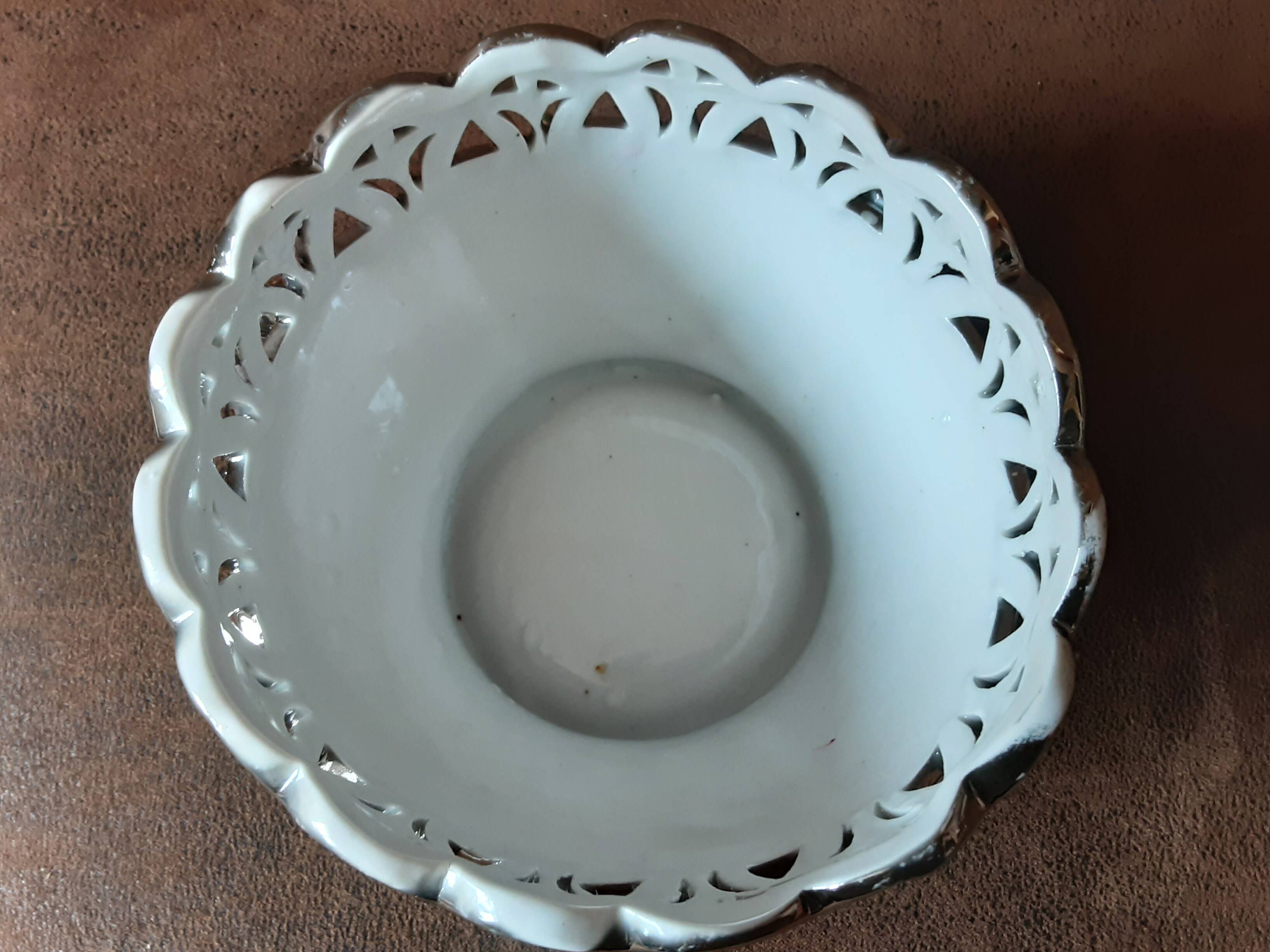 Original barbotine style bowl