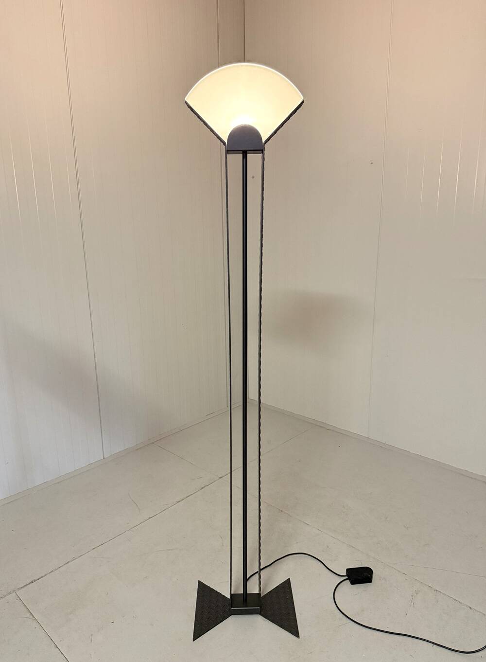Italian steel tear plate and glass floor lamp 1980’s.