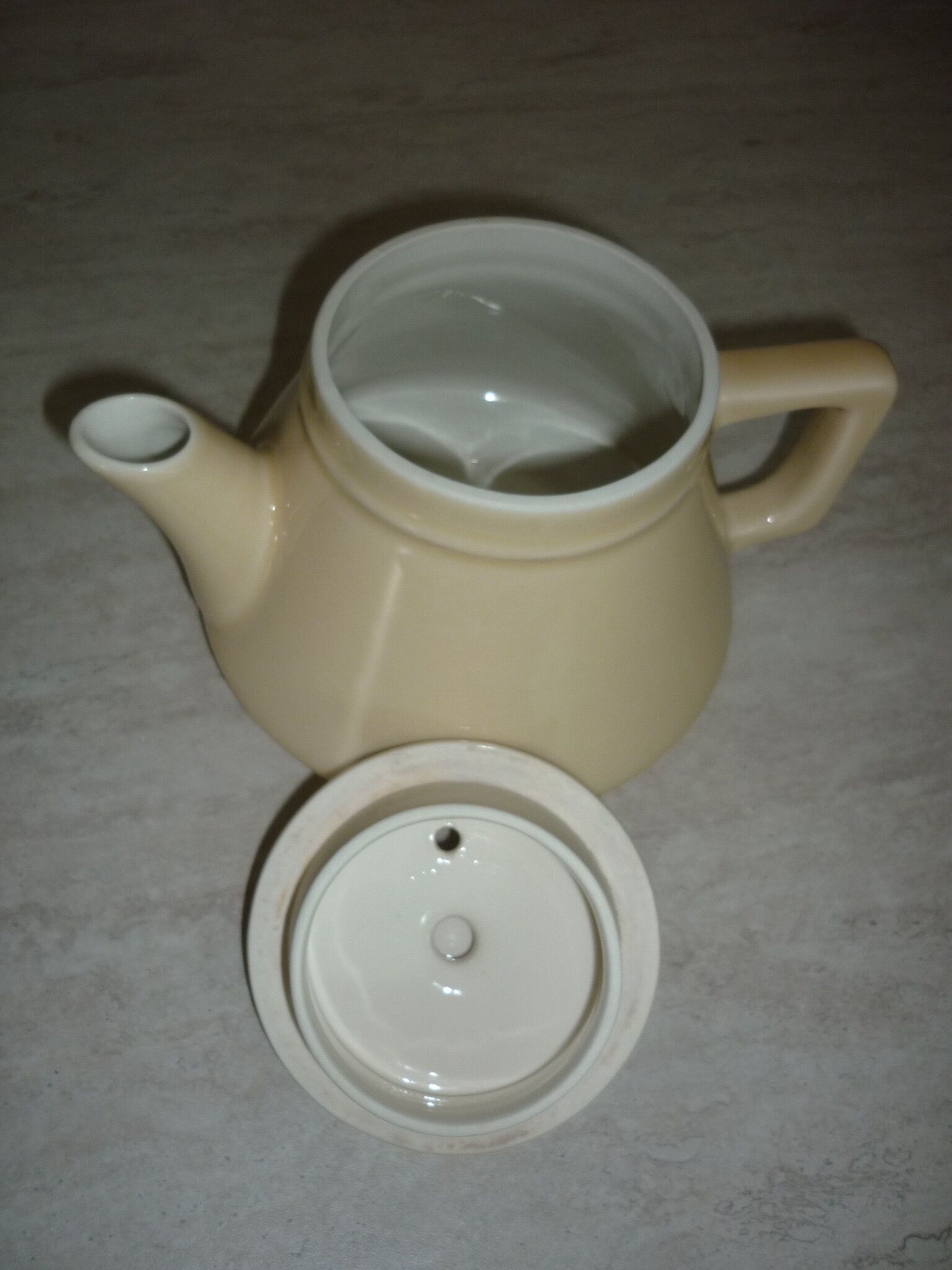 Coffee maker, teapot