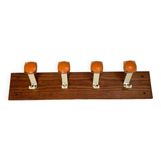 Coat hanger, 1970s