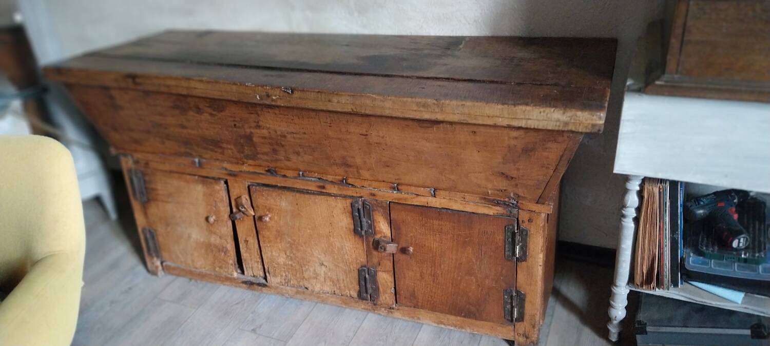 Maie, pétrin en chêne