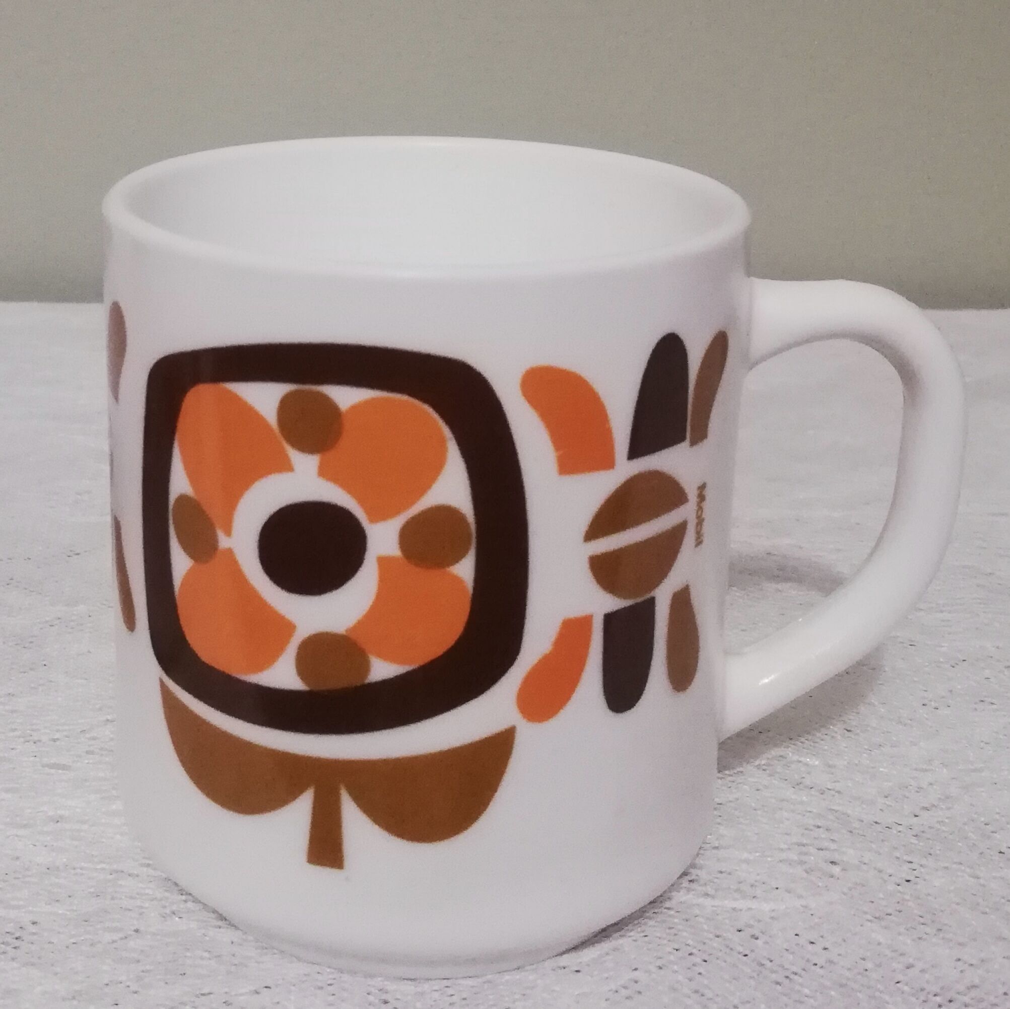 Two mugs or cups 200ml "Mobil"