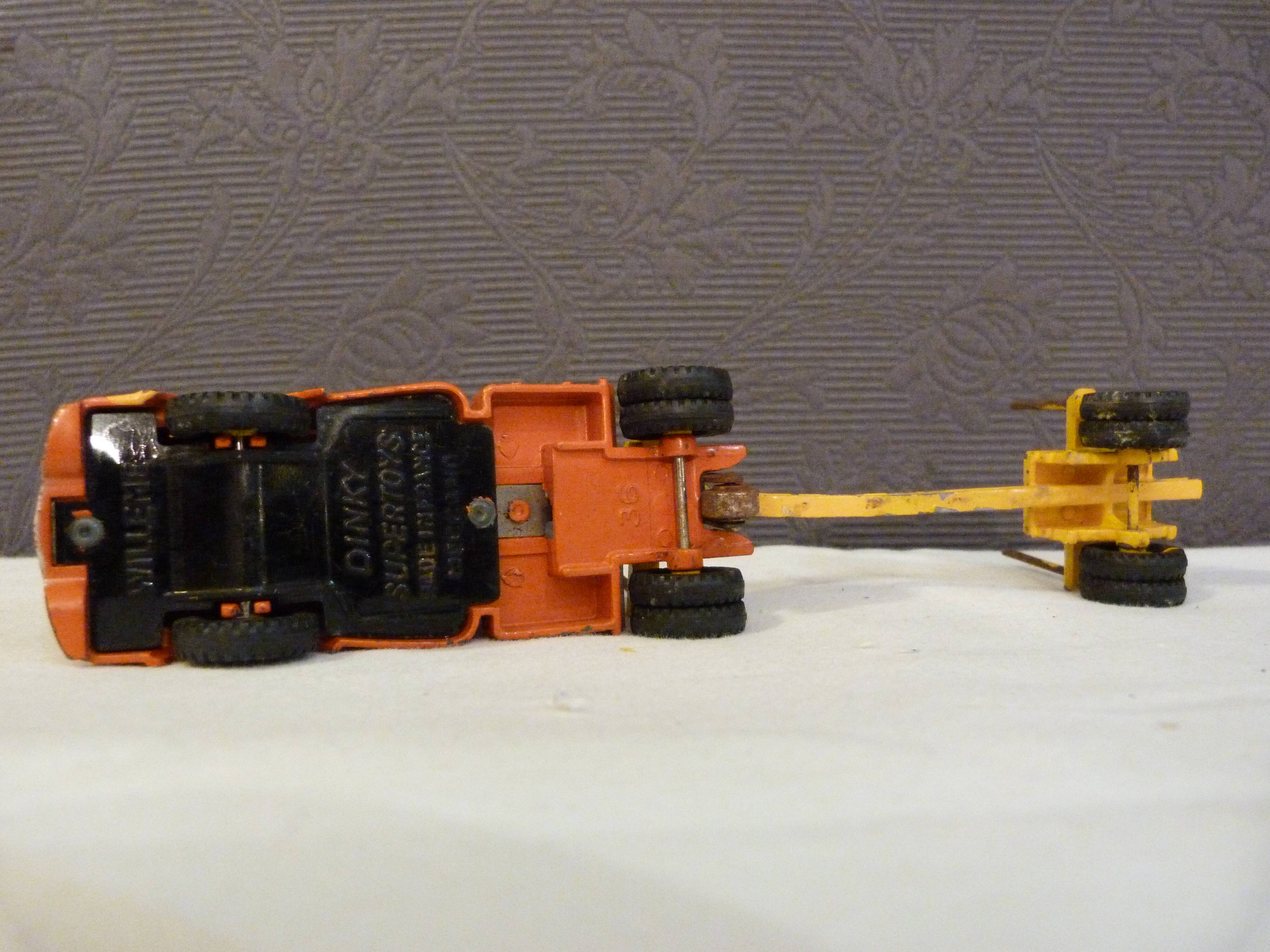 Wood semi trailer carrier