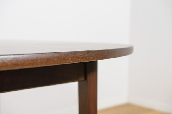 Table à manger Rungstedlund de style mid-century par Ole Wanscher pour Poul Jeppesen, Danemark, années 1960.