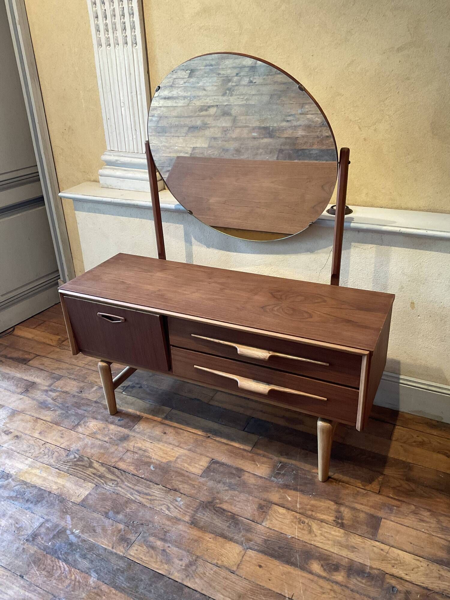 Vintage 1960s Danish Scandinavian dressing table chest of drawers with 2 drawers