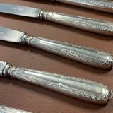 Lot de 12 petits couteaux en métal argenté et inox de la marque Ravinet d'Enfer Paris
