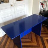 Coiffeuse bleu