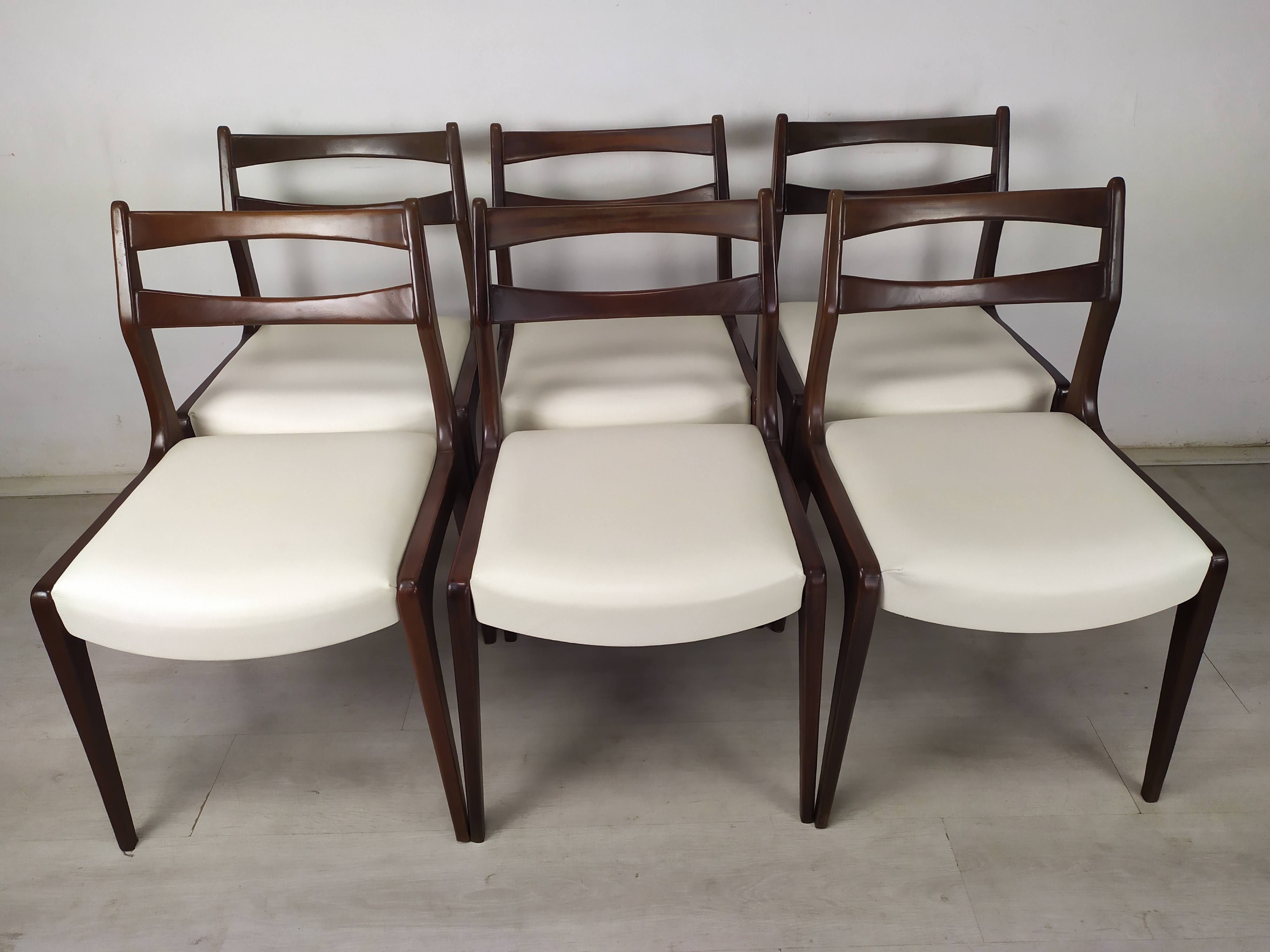 6 white leather Scandinavian chairs