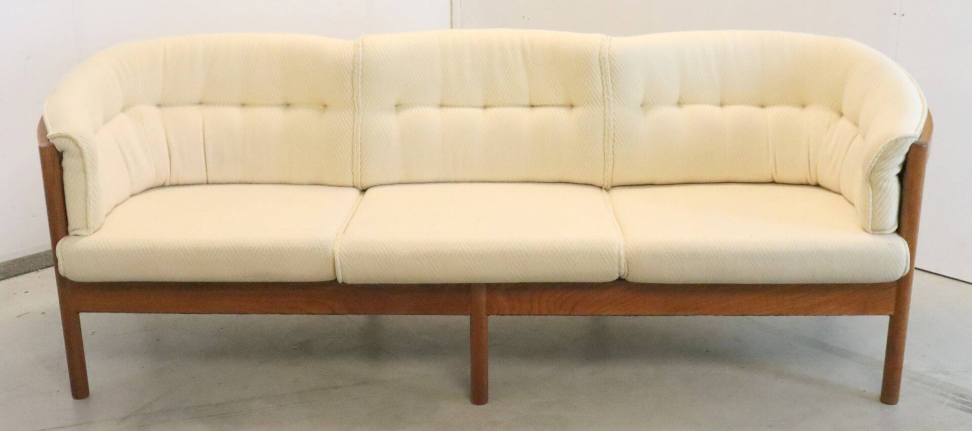 Vintage Nielaus mobler N100 bank