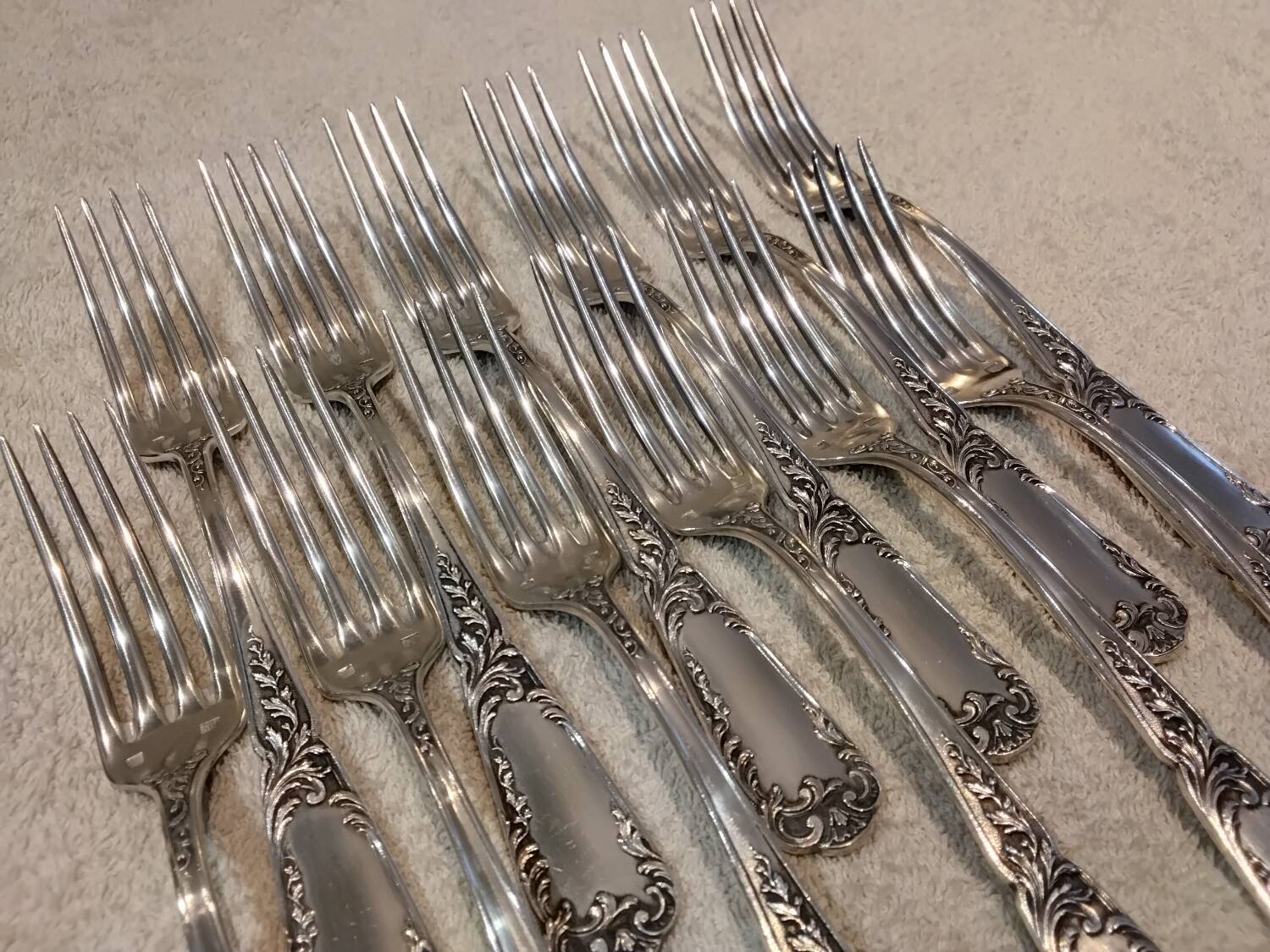 12 silver-plated metal dessert forks SFAM rocaille 19.1cm