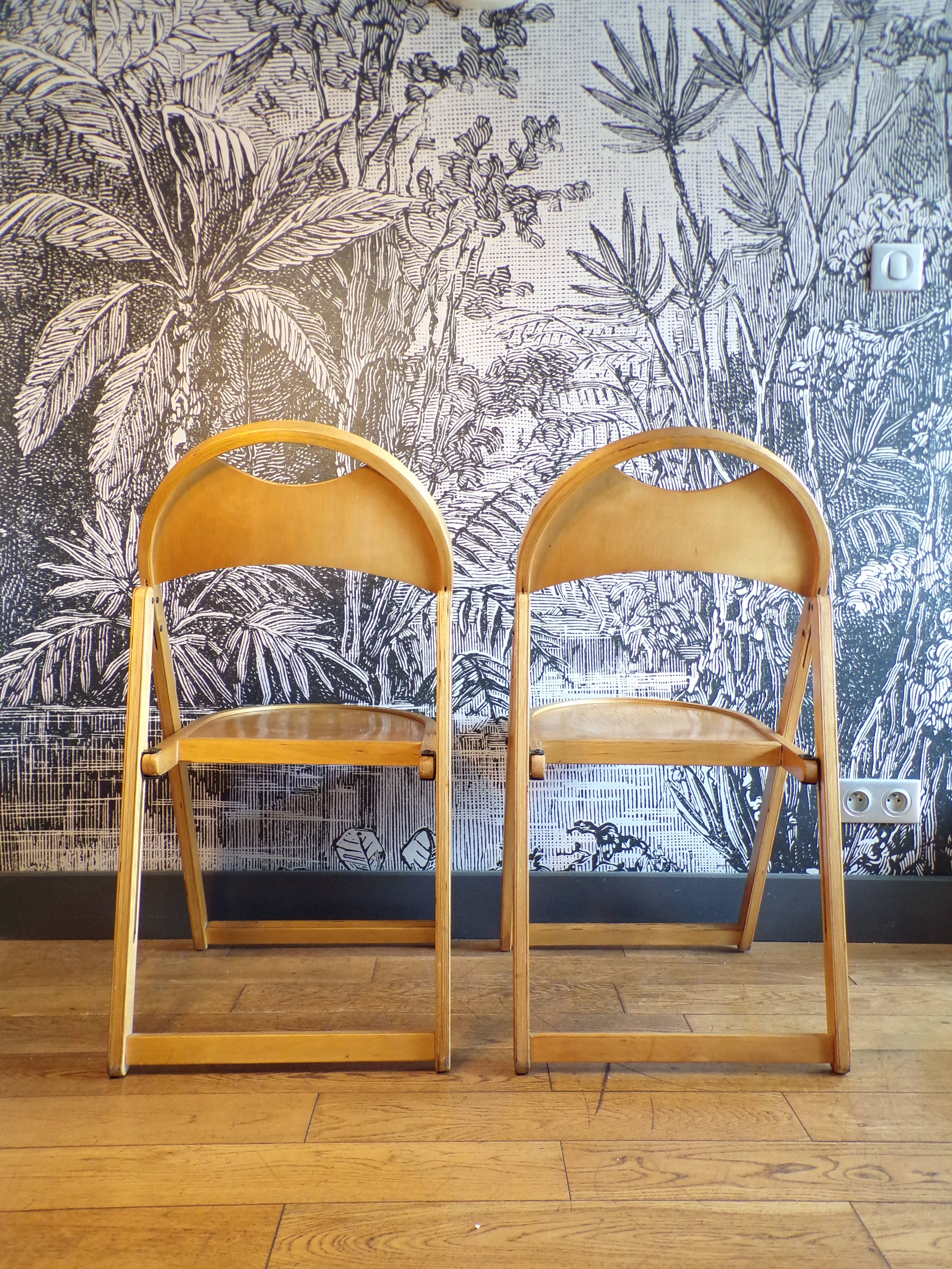 Pair folding chairs Thonet B751