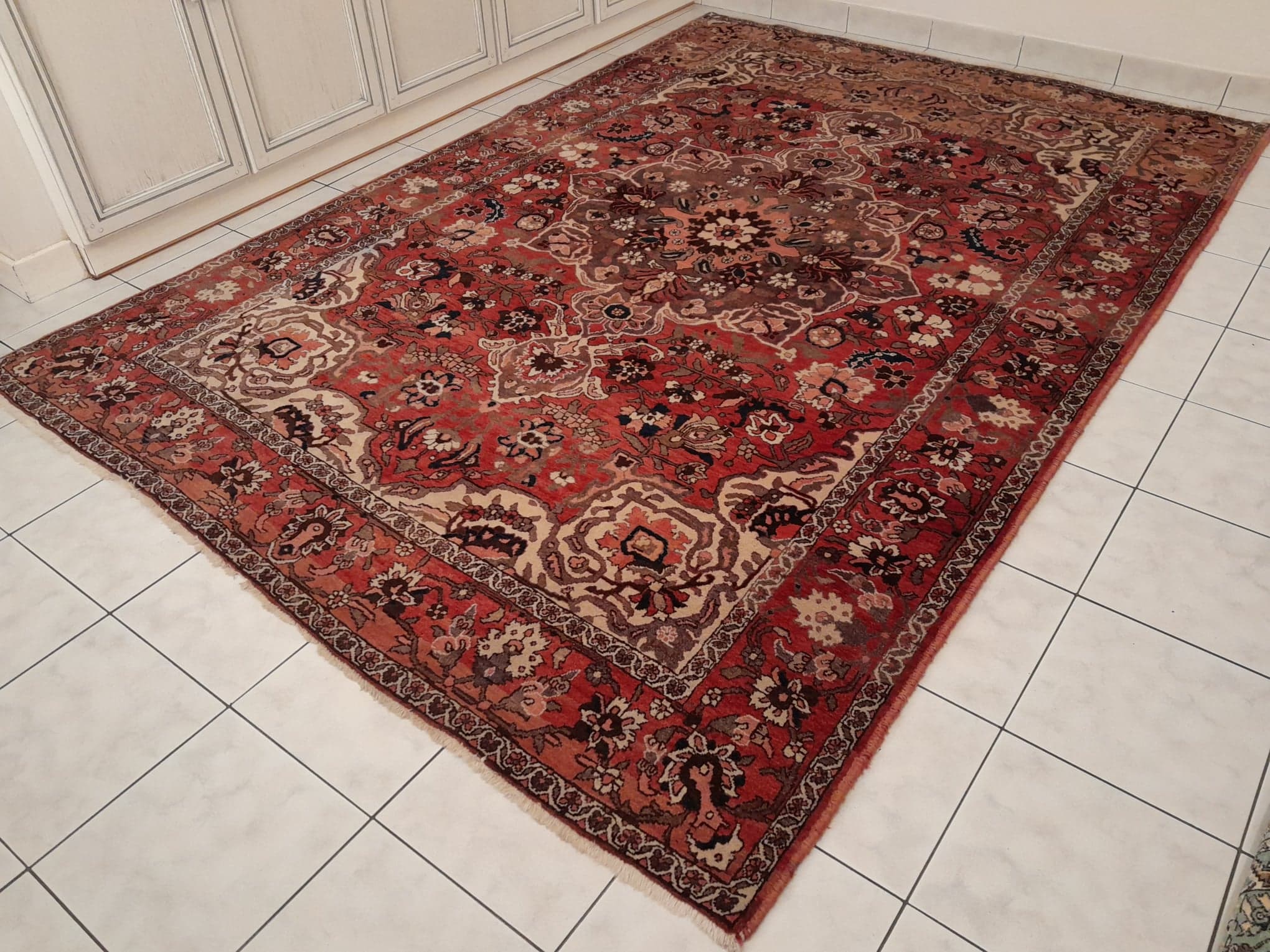 Handmade Persian Bachtiar rug 306x213