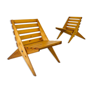 une paire de fauteuils