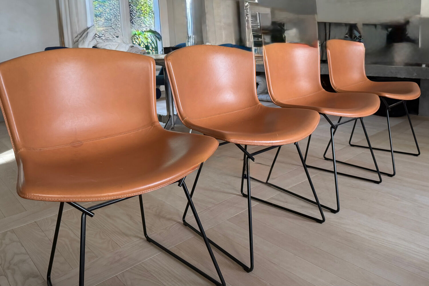 Set of 4 Bertoia chairs