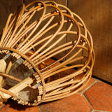 Wicker plant stand