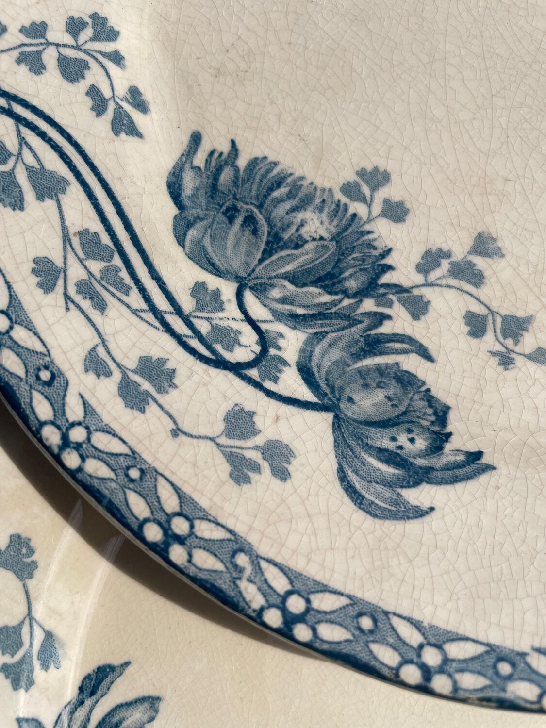Set of 6 Terre de Fer dessert plates
