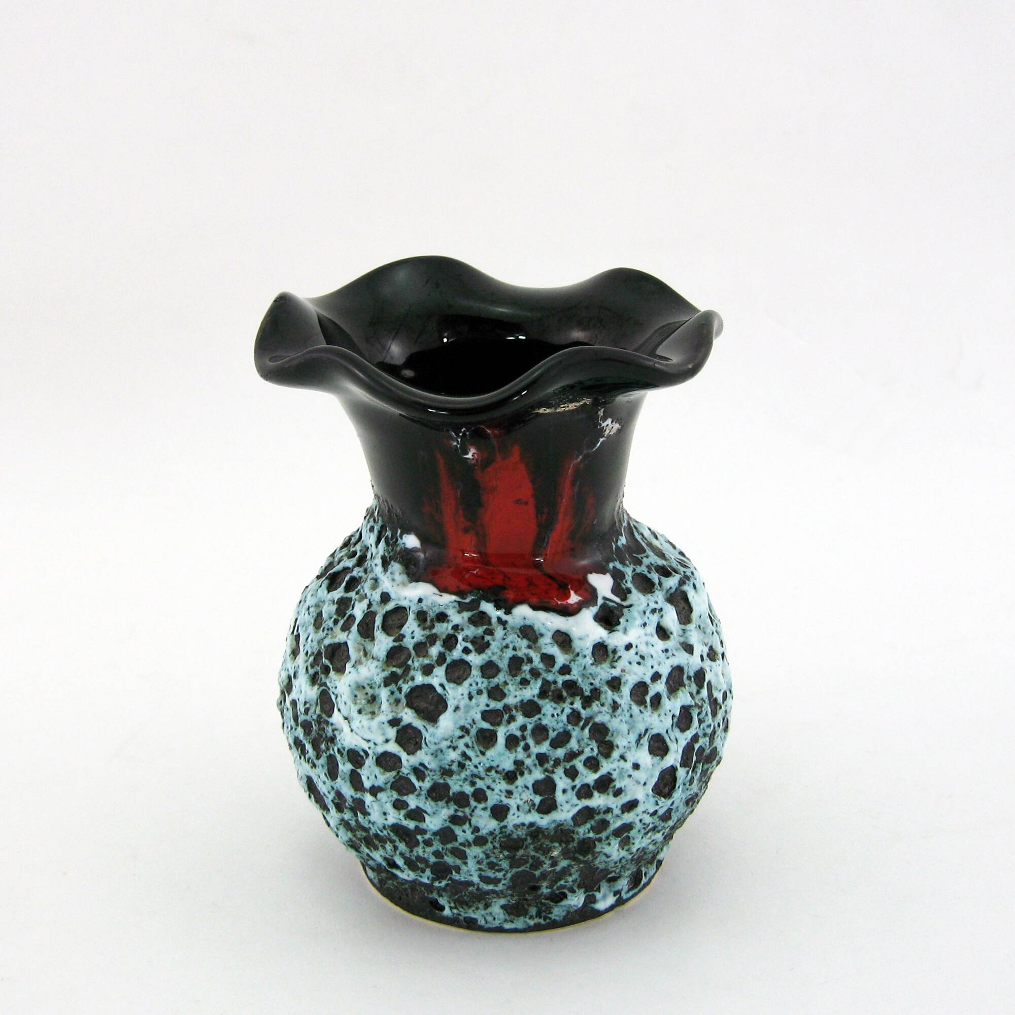 Small corolla vase in black, red and white Fat Lava ceramic - Panassidi Vallauris France - vintage