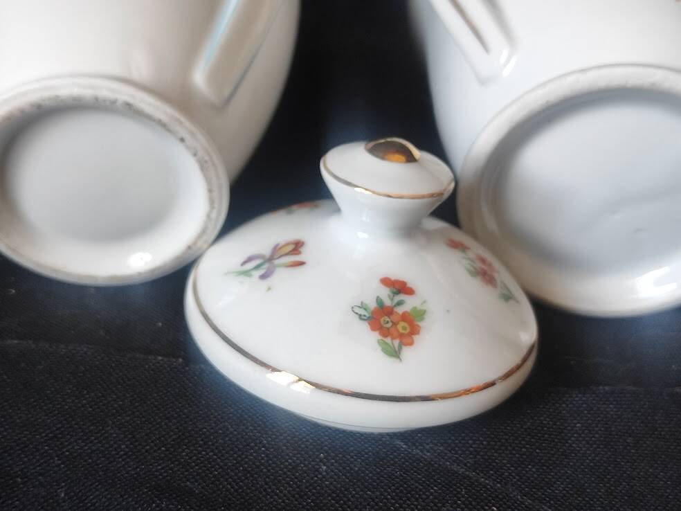 Crémier et sucrier porcelaine décor de roses