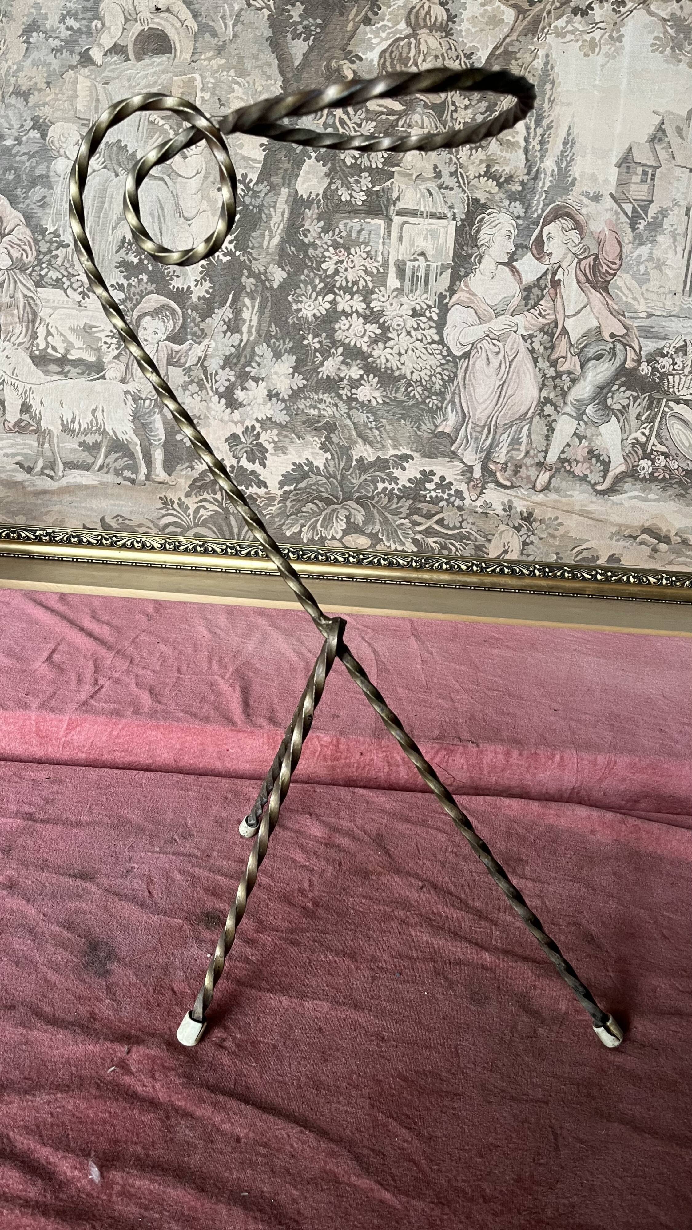 Vintage twisted iron pot holder