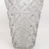 Vase en verre pressé moulé années 60 Hauteur 30 cm