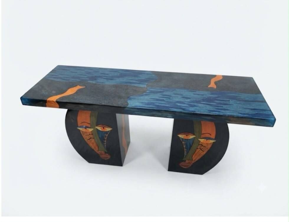 Une console Art Déco en bois de hêtre et marqueterie bleue