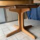 Table ronde en bois avec piétement style Baumann