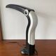 Luminaire Toucan en noir et blanc HT Huang Design