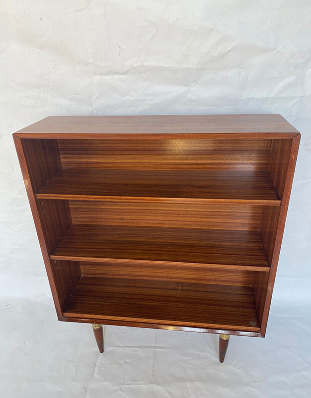 Small furniture shelves