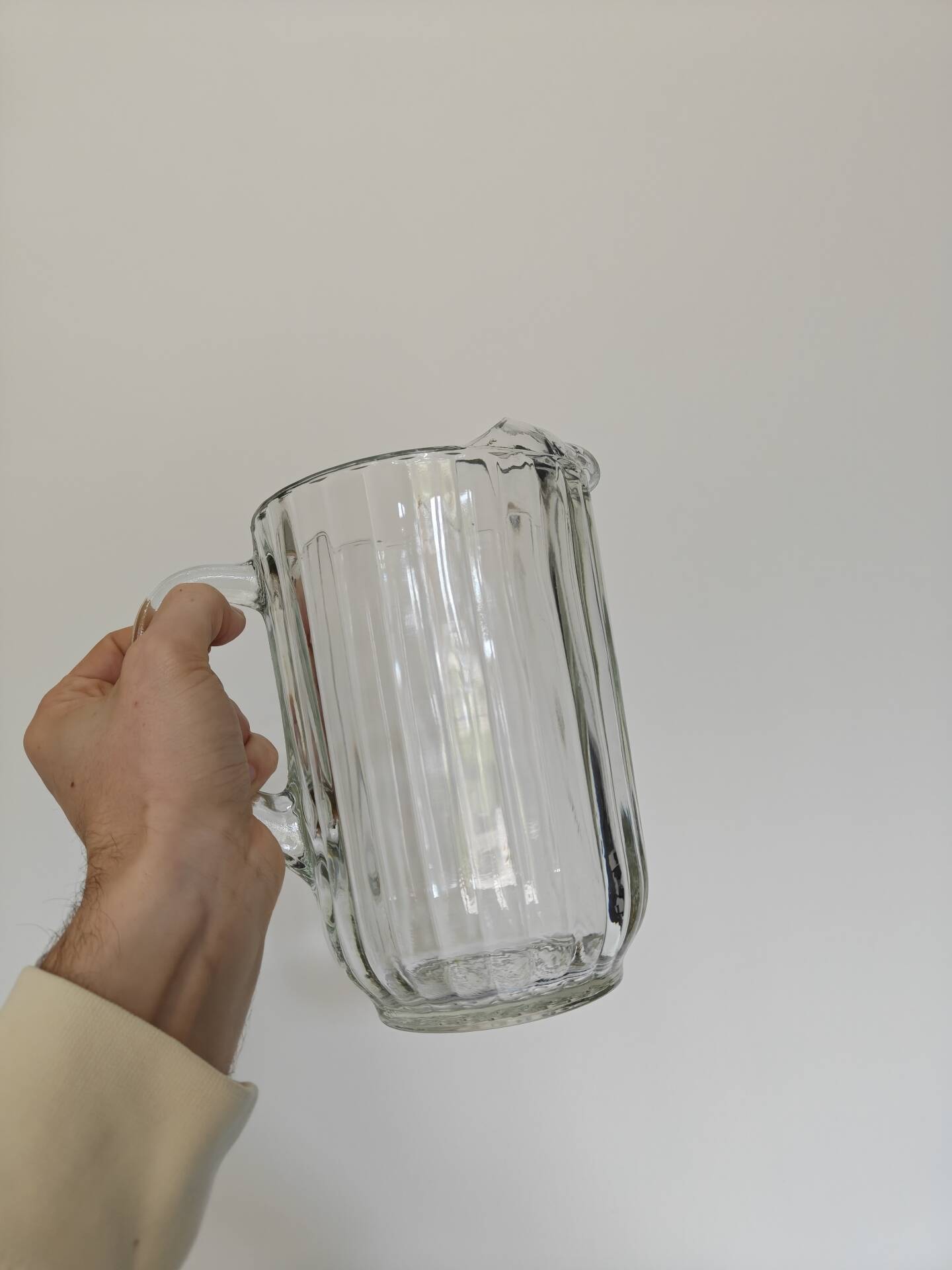 Glass jug