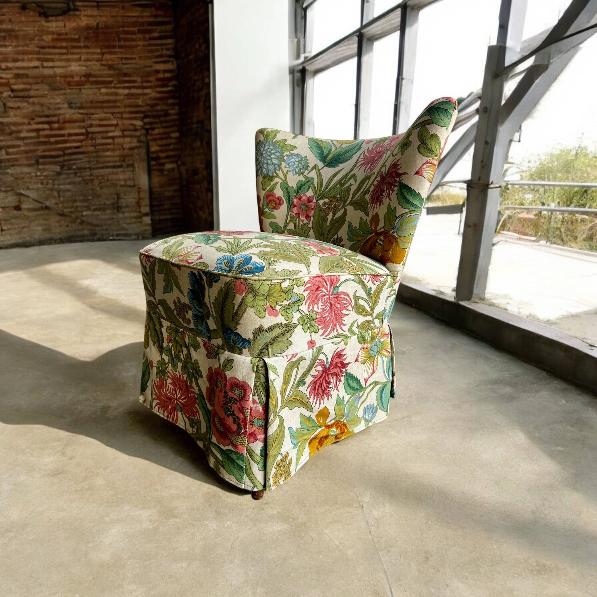 vintage single seat/armchair Chair / fireside chair