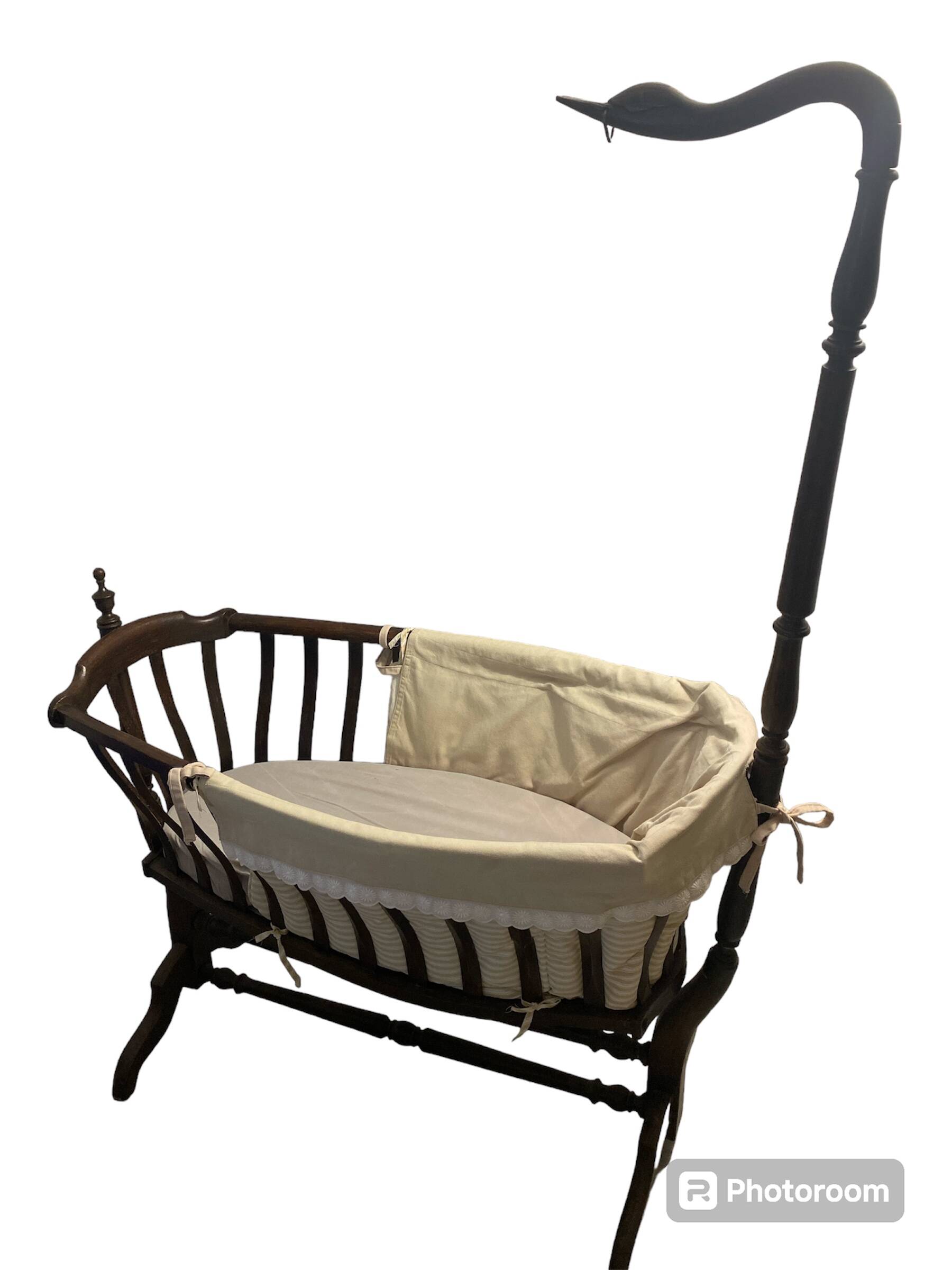 Swan neck cradle