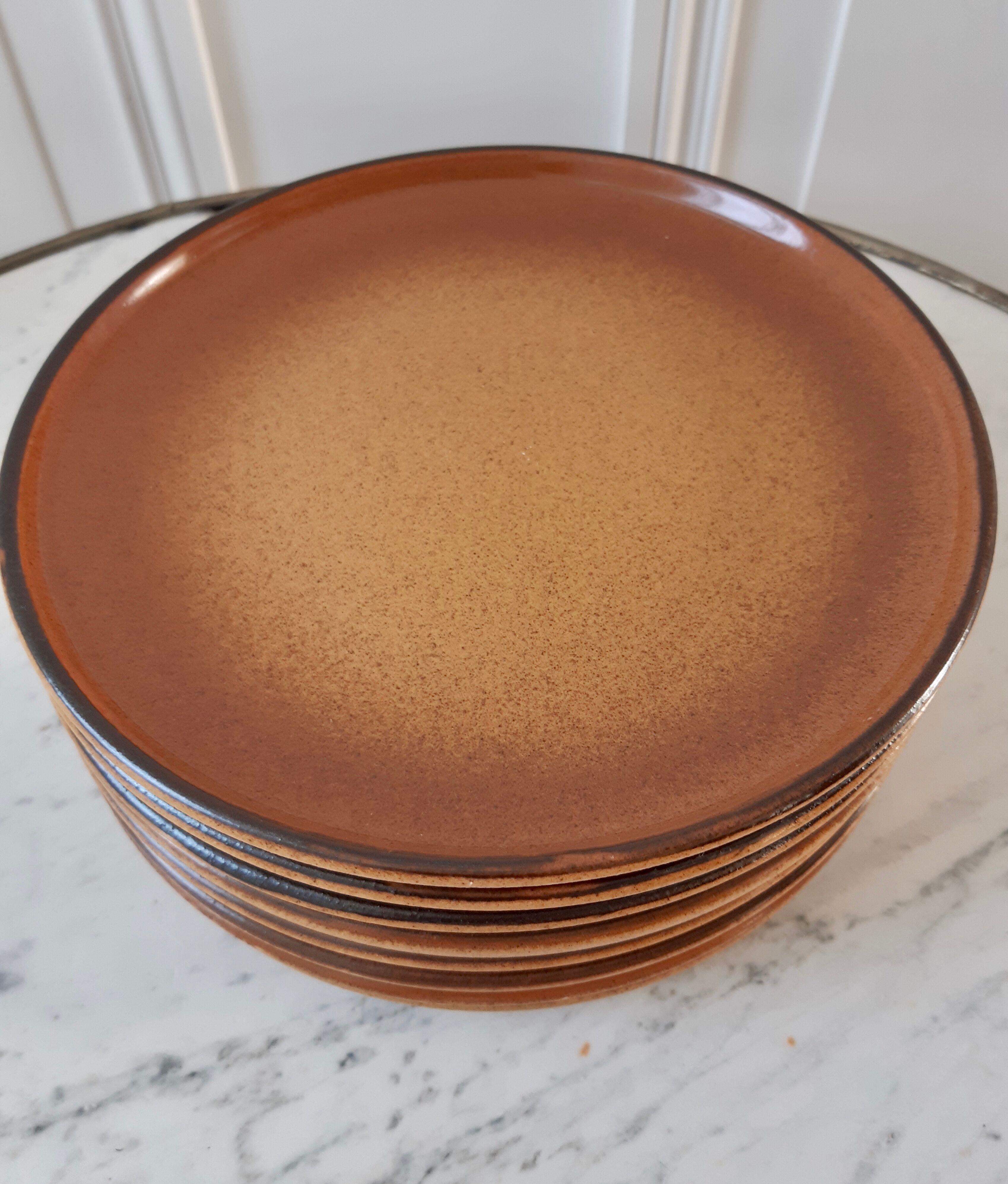 Lot of 8 dessert plates in vintage sandstone