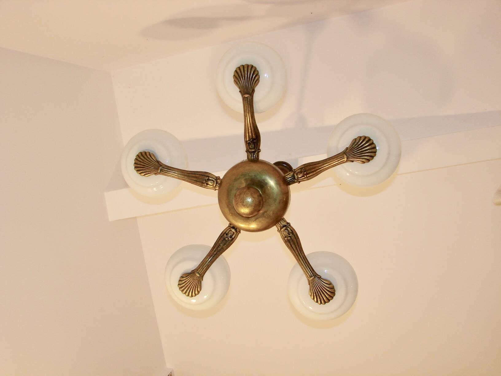 1930s-1940s chandelier – brass and glass, 5 x E27