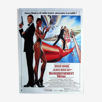 Affiche cinéma originale "Dangereusement Vôtre" James Bond 007