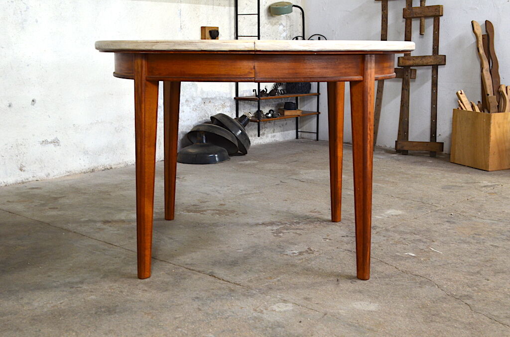 Table round mona Scandinavian 1960