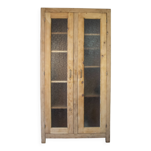 Armoire vitrée