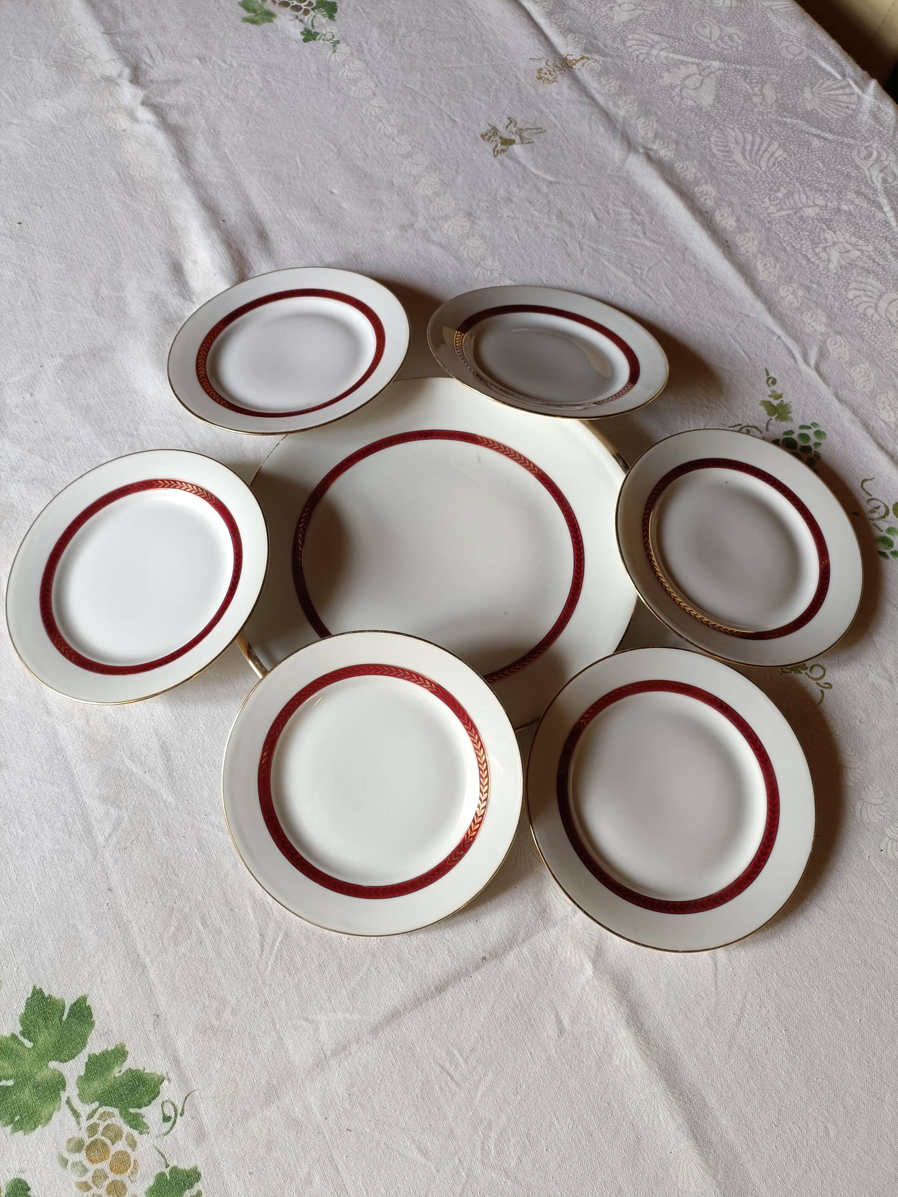 Limoges cake dish and its 6 dessert plates