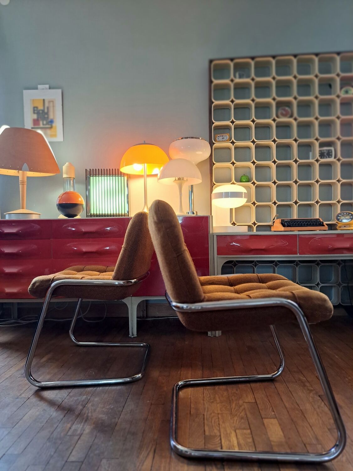 Suite of 6 armchairs airborne storm yves christin

1970's