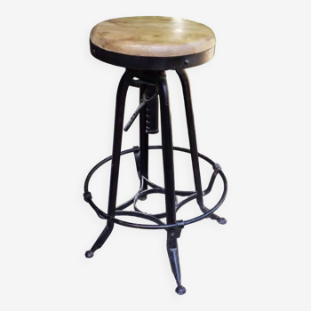 Bar stool