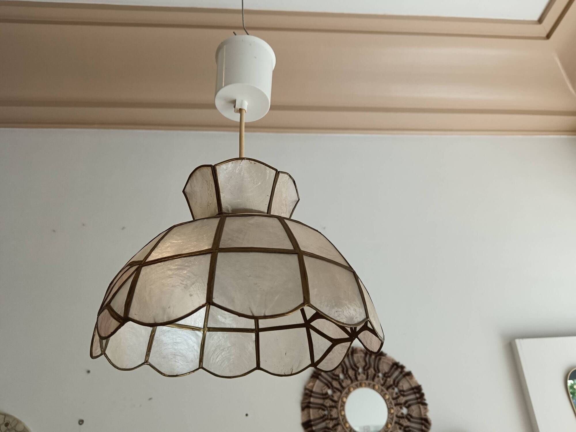 Vintage mother-of-pearl pendant