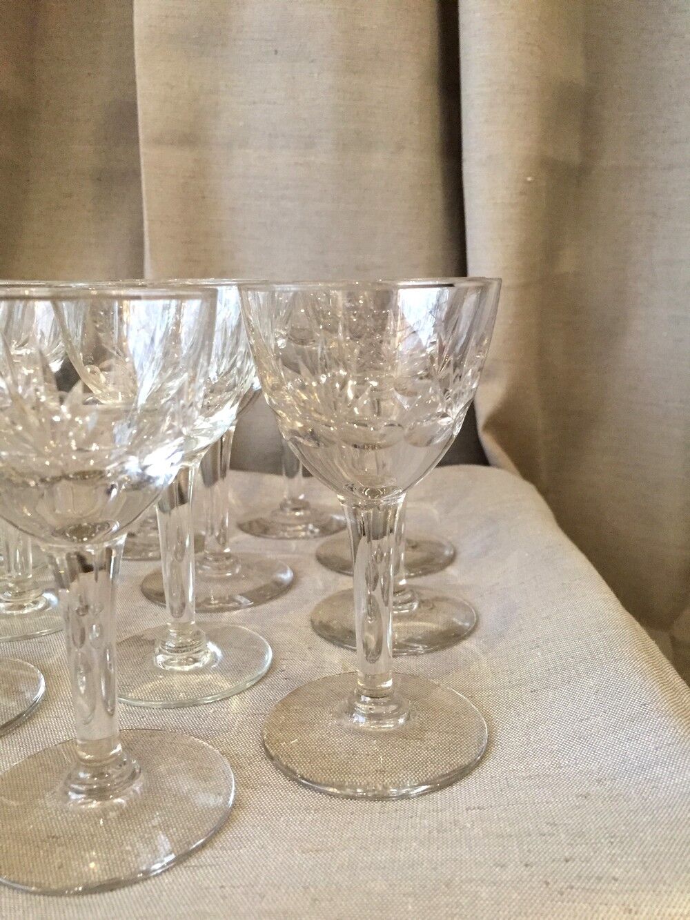 Suite of 11 glasses on foot for the drop liqueur in glass cisele