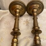 Paire de bougeoirs en laiton