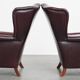 Ensemble de 2 fauteuils à oreilles en cuir de vache de style anglais