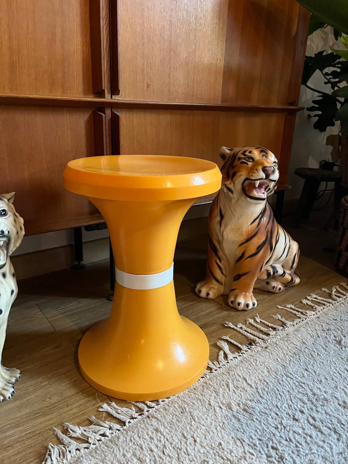 70s stool