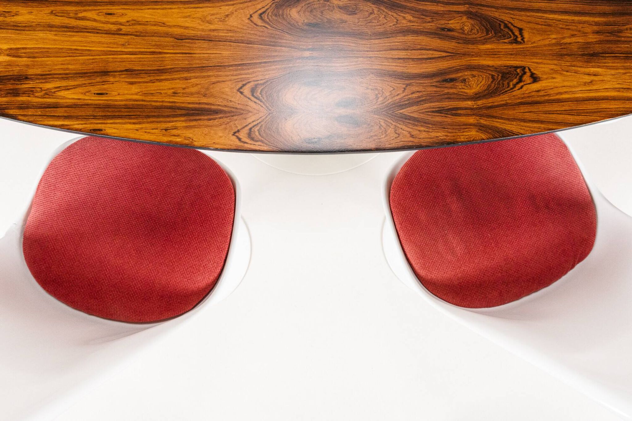 Oval dining table in rosewood by Maurice Burke for Arkana, England, 1960s