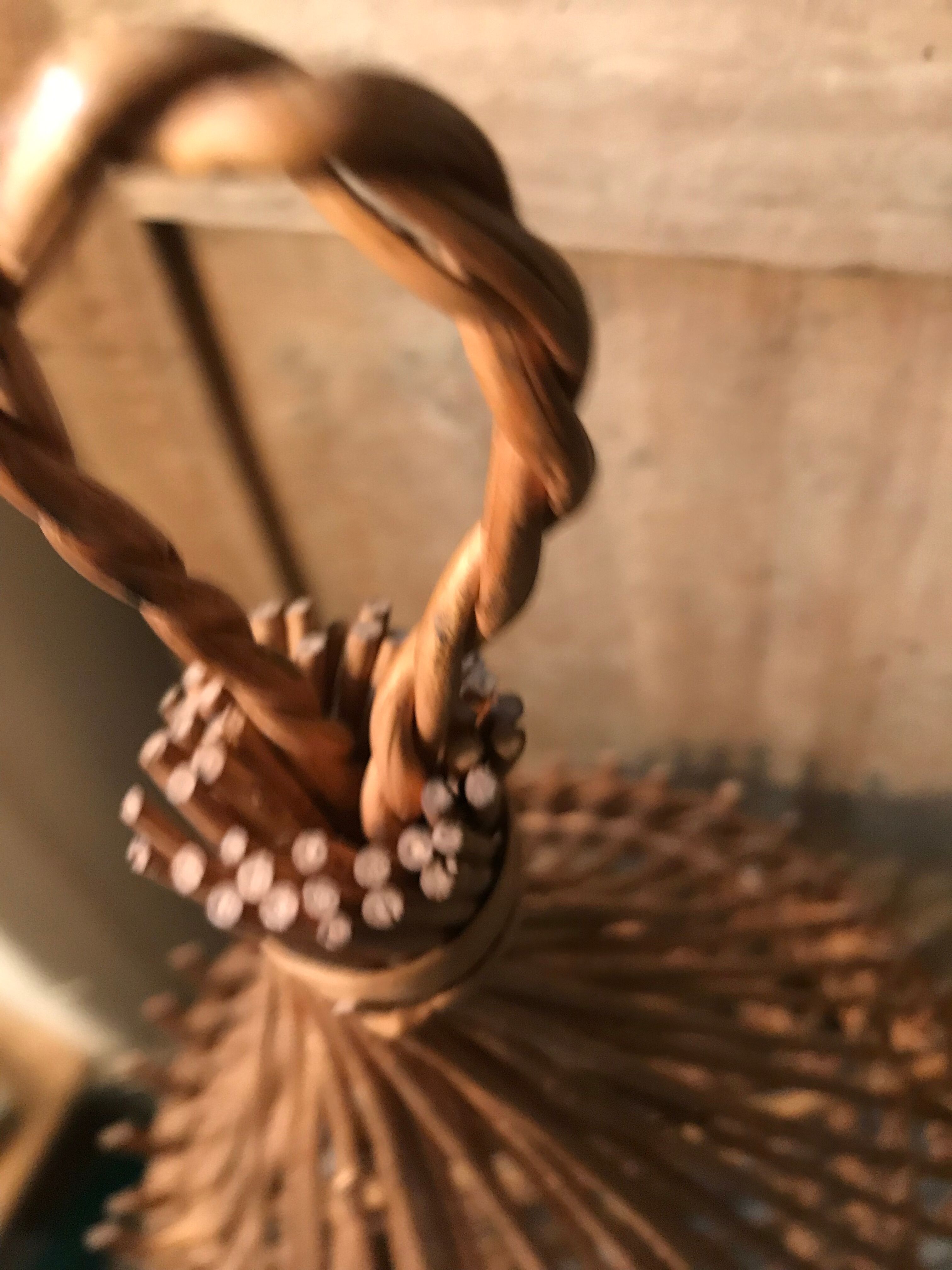 Cage à oiseau en osier