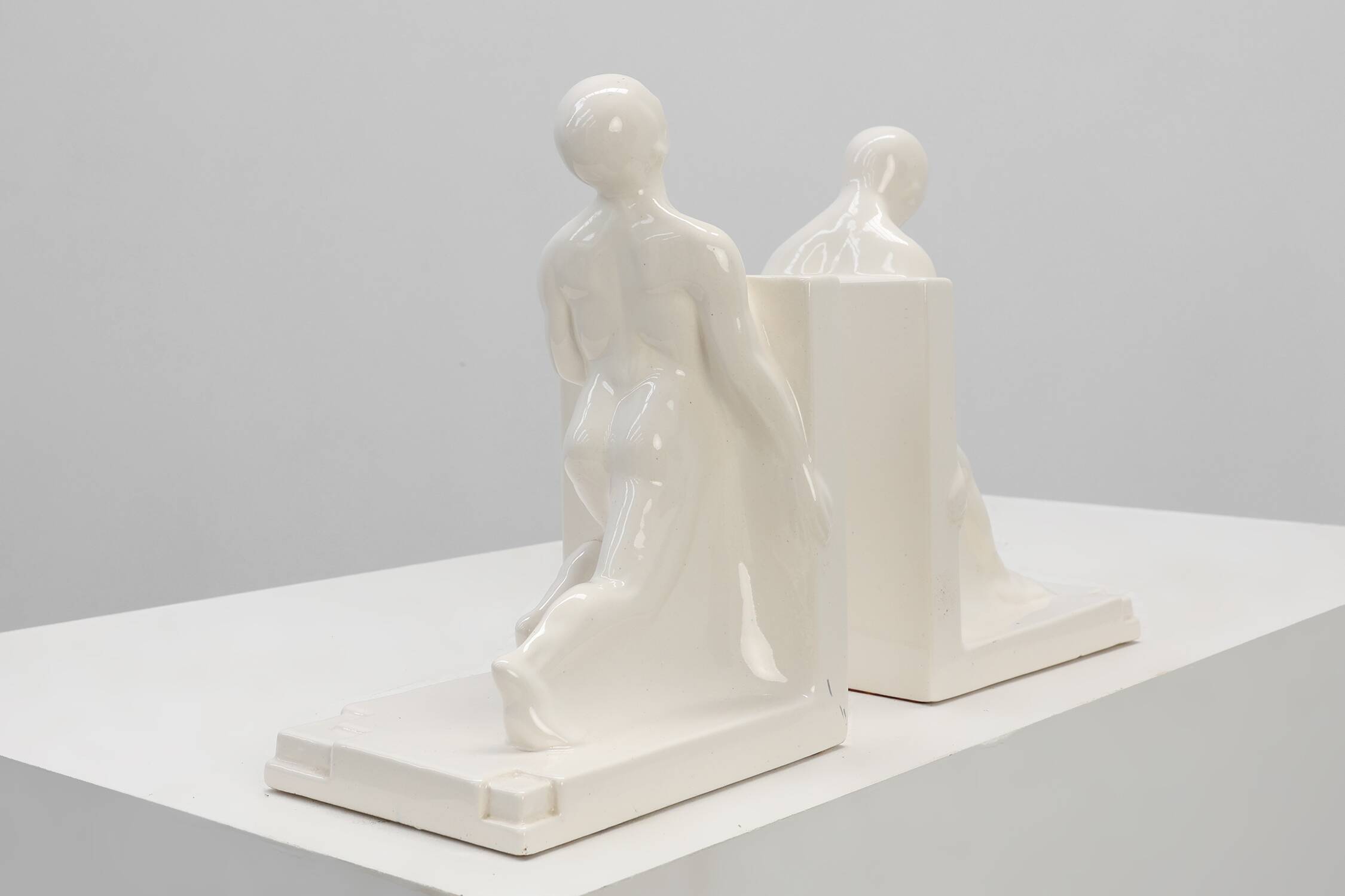 Pair Ceramic bookends by Godofridus Boonekamp for Plateelbakkerij Schoonhov