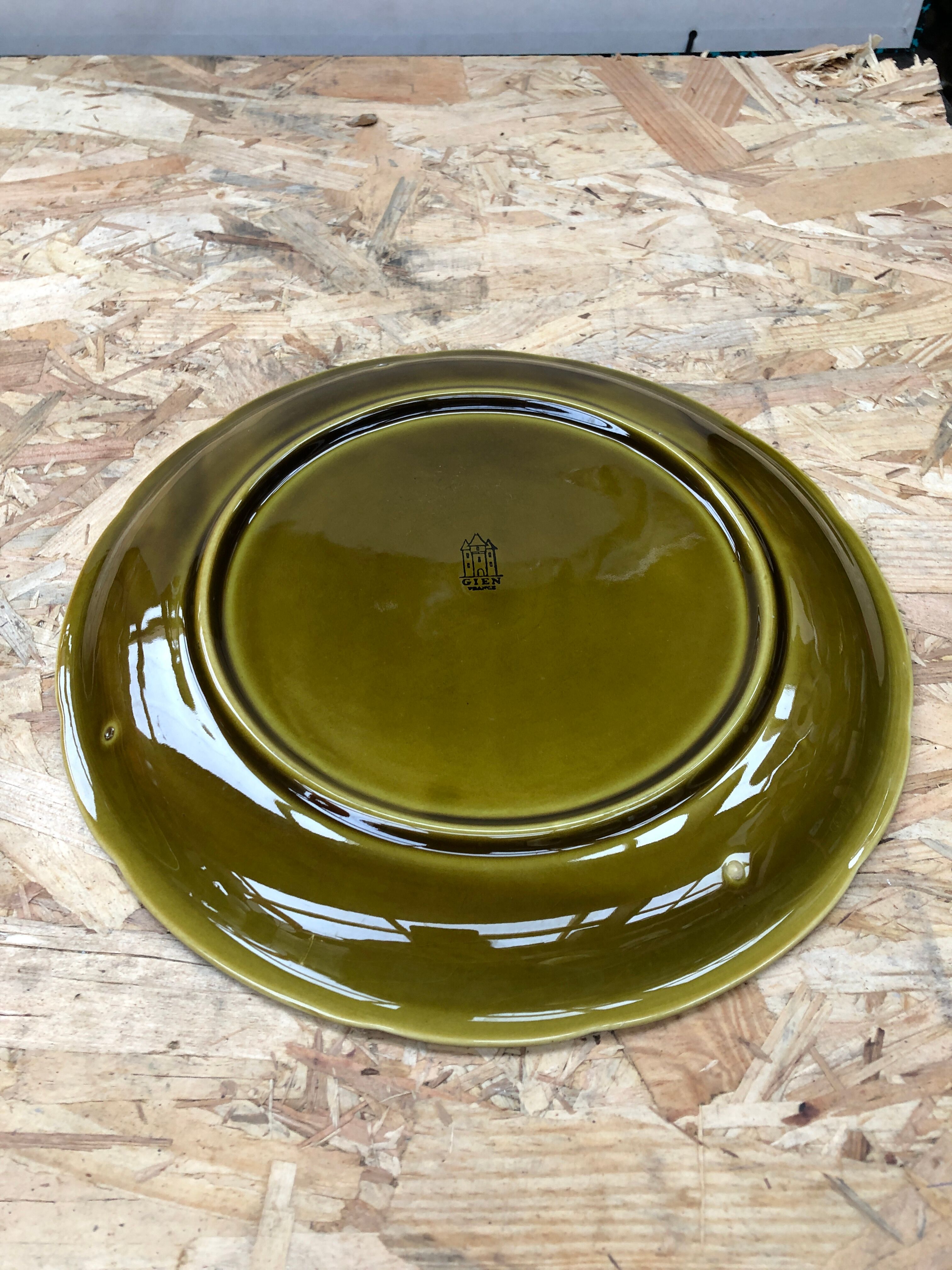 Flat lot + 4 old asparagus plates gien ceramic green vintage